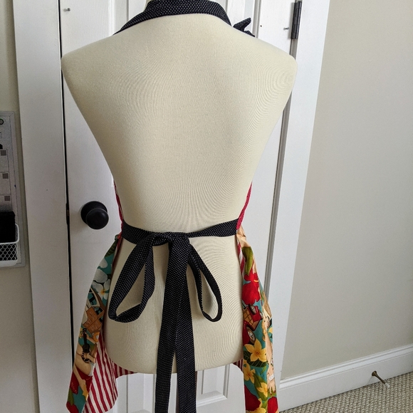 Aloha Girls Reversible Hostess Apron - Picture 2 of 5
